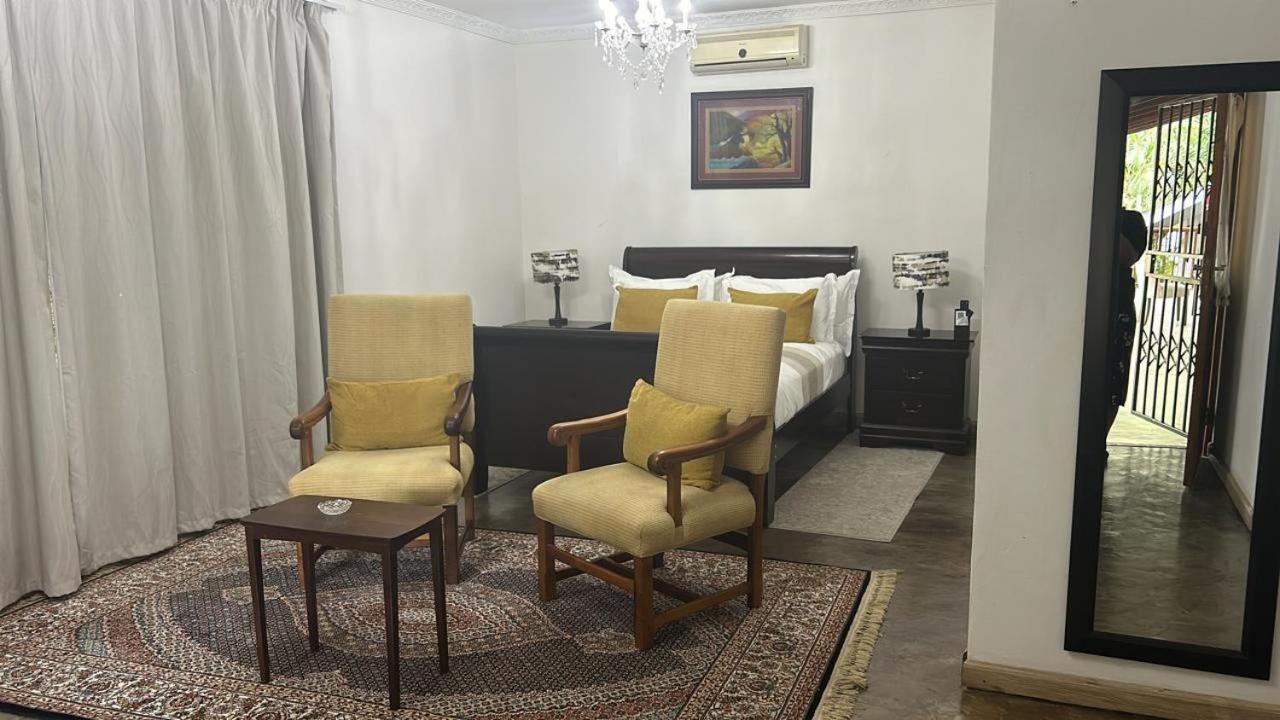 Calla Lily Guesthouse Mbombela Exteriör bild