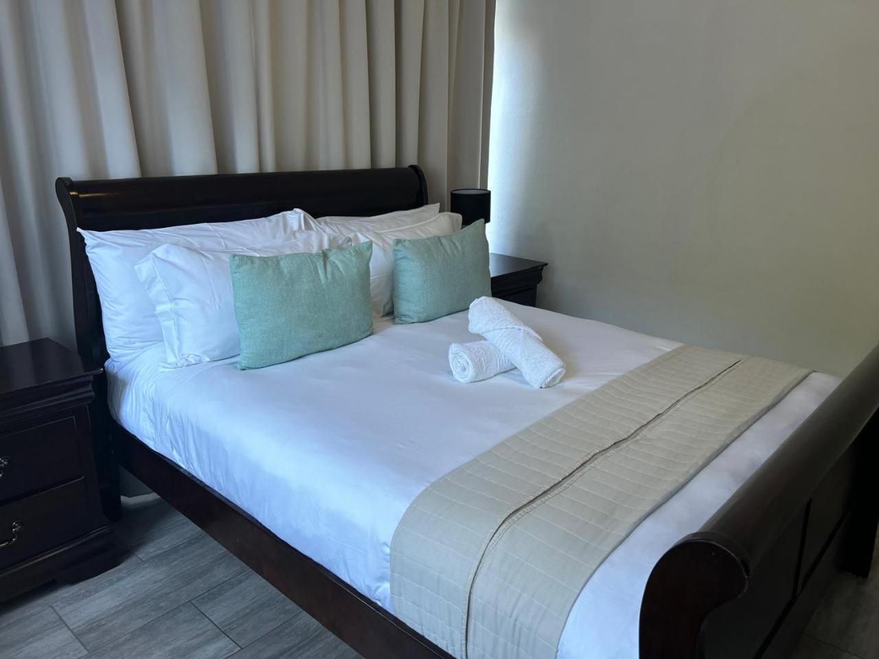 Calla Lily Guesthouse Mbombela Exteriör bild