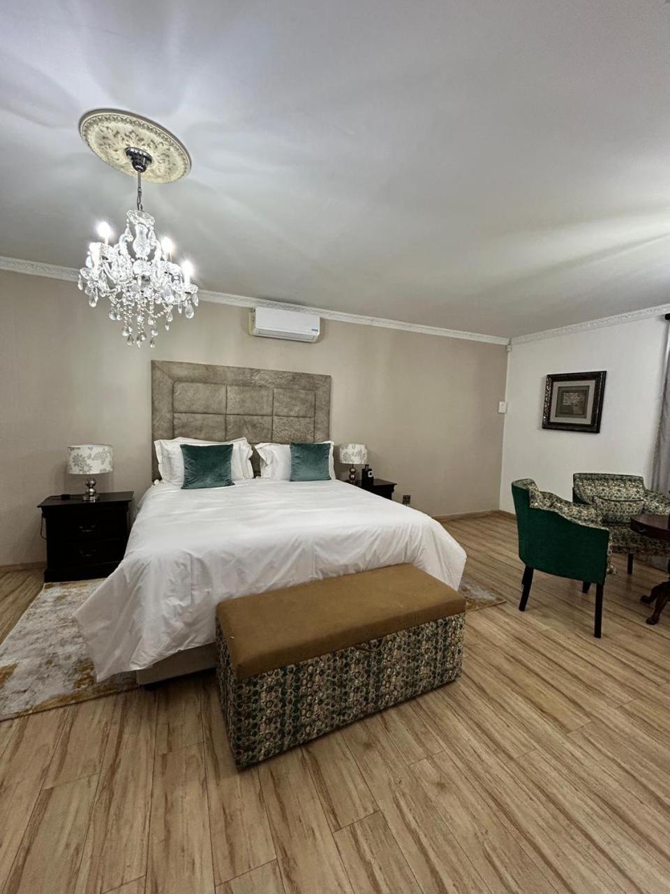 Calla Lily Guesthouse Mbombela Exteriör bild